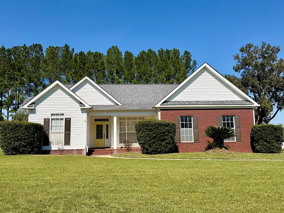 213 Bradford Ln