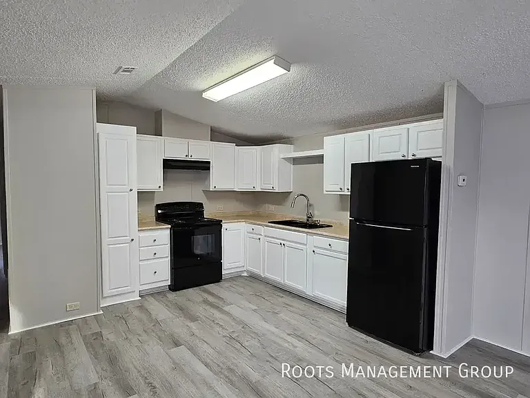 1233 Paul Ln #1233P — Photo 5