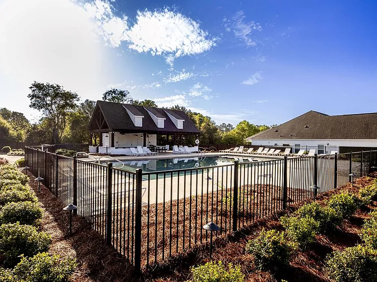 616 Charleston Mills Dr — Photo 32