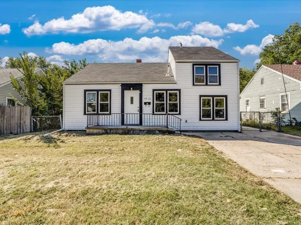 4913 E Murdock St, Wichita, KS 67208
