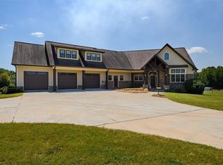 725 County Farm Rd, Jefferson, GA 30549