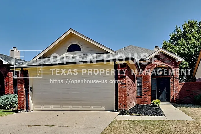3 bed, 2.0 bath, 1206 sqft, $1,925 — Photo 1