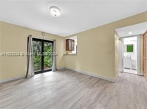 207 Wimbledon Lake Dr — Photo 11
