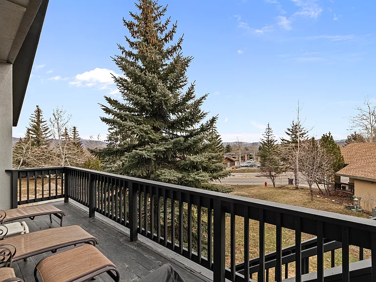 Balcony / View