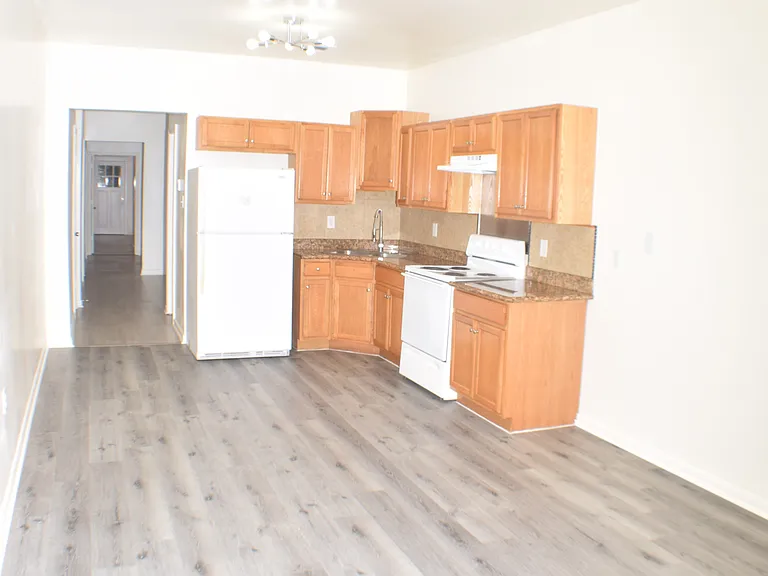 3317 Short St — Photo 3