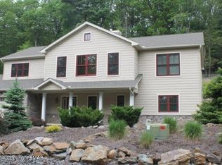 408 Longview Dr, Lake Harmony, PA