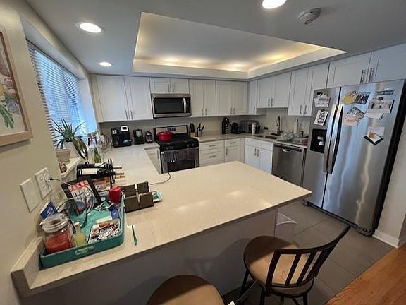 3rd image of 1151 W Wrightwood Ave