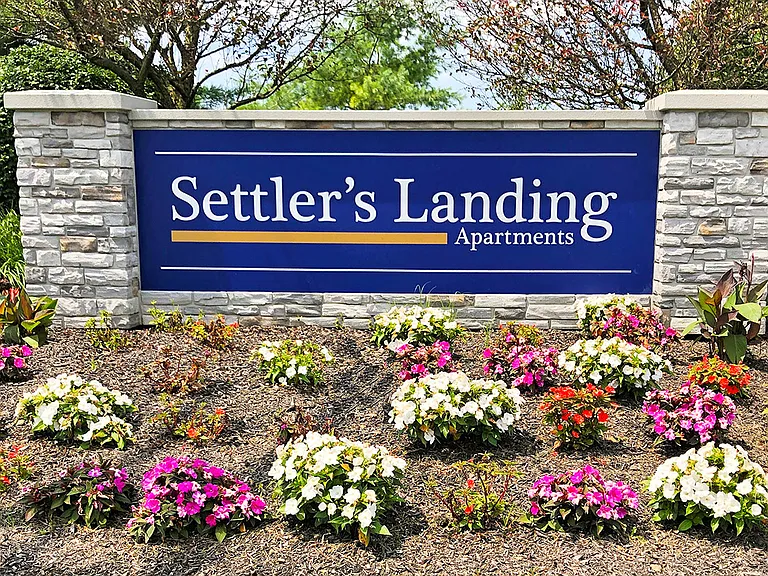 Settler's Landing Apartments — Photo 22