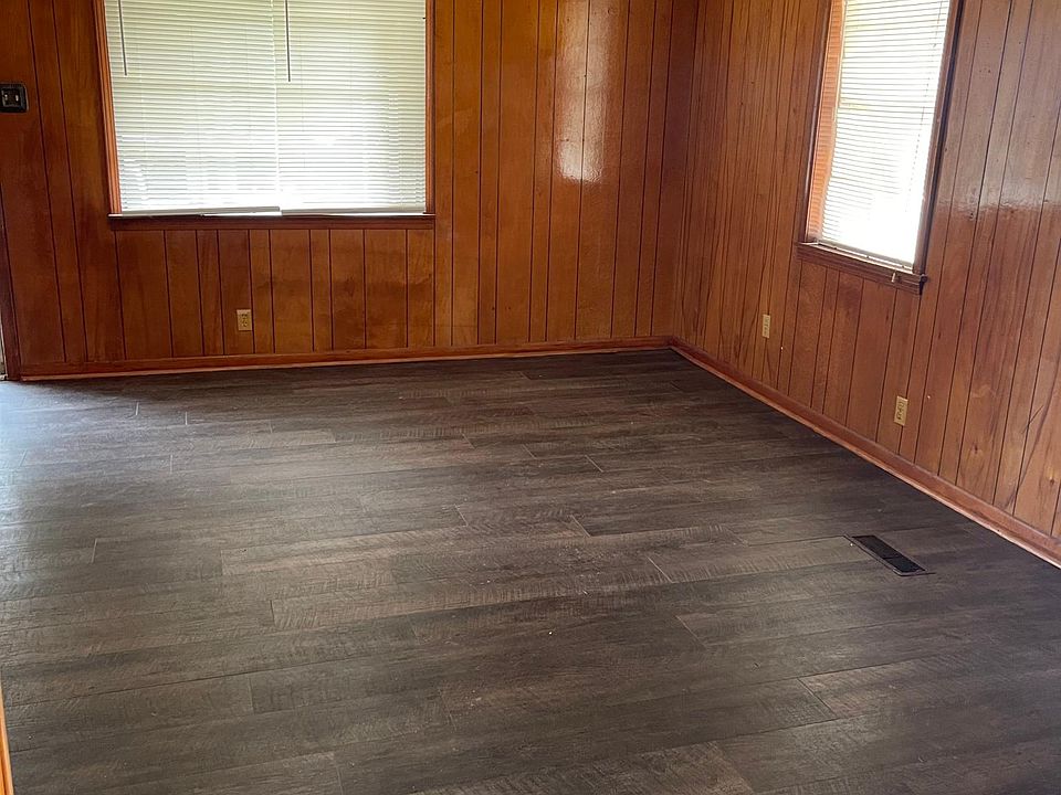 2nd image of 297 Gay St