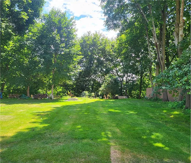 2 bed, 1000 sqft, $1,900 — Photo 4