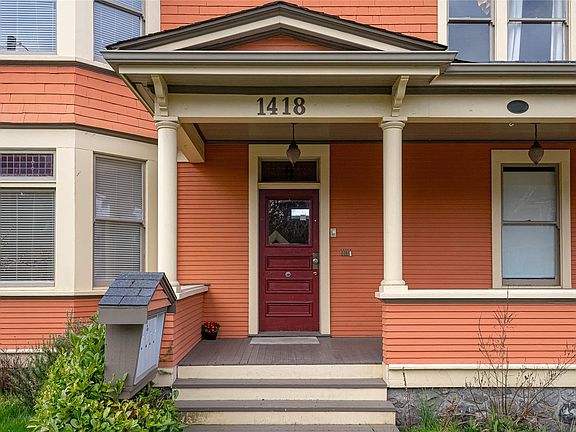 3rd image of 1418 Fernwood Rd