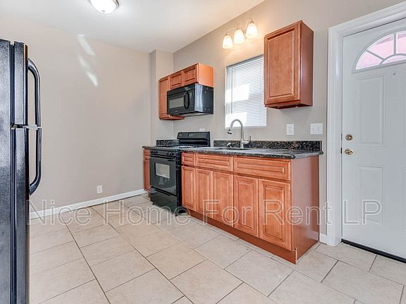 3rd image of 104 W Evesham Ave APT A