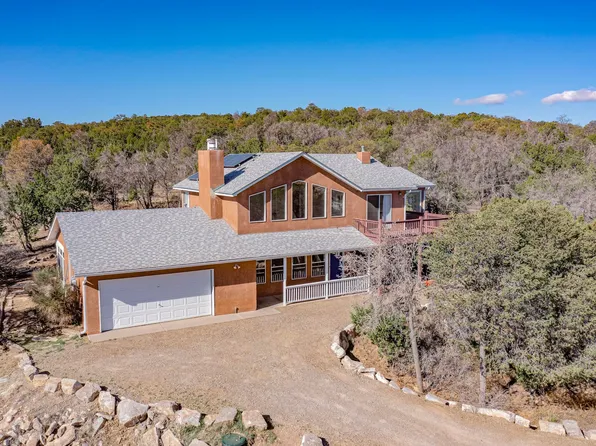 98 Camino Cerritos, Edgewood, NM 87015