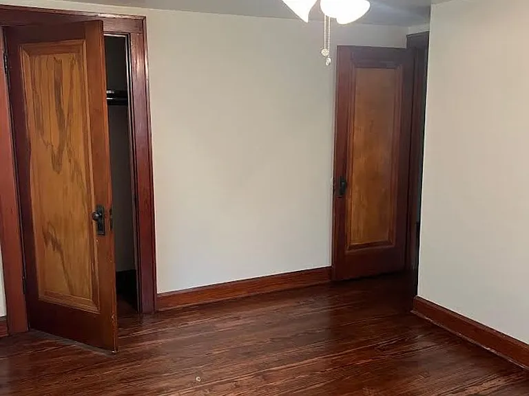 453 E Kline St — Photo 12