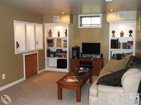 Lower Level Family Room.jpg