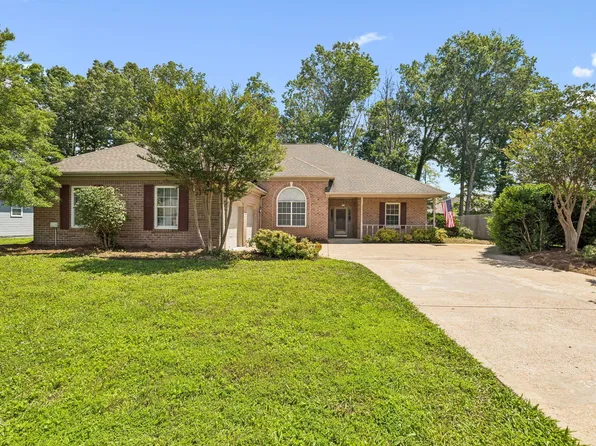 1645 Gunston Hall Rd, Hixson, TN 37343