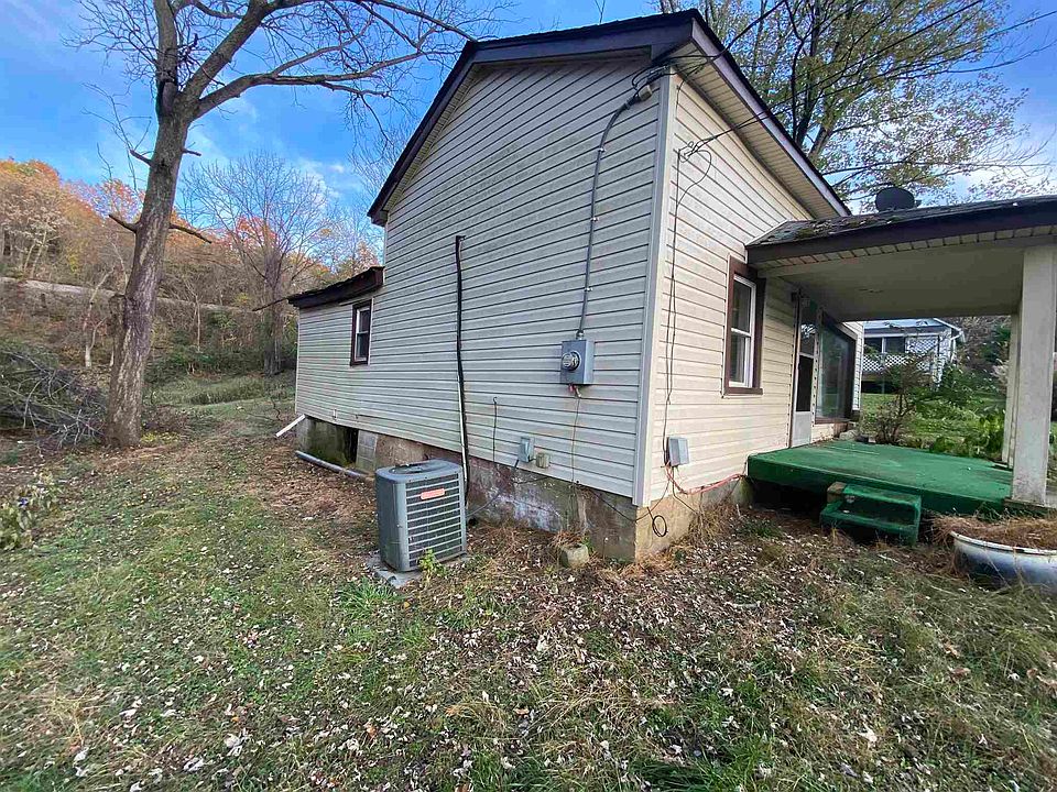 117 Richardson Ave Waynesboro Va 22980 Mls 623971 Zillow