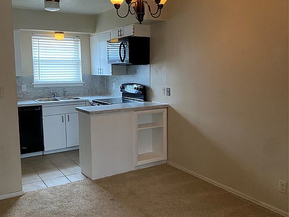 5th image of 2513 S Florence Pl Unit 17