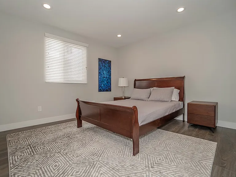 2631 S La Salle Ave #2631 — Photo 11
