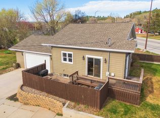 3633 Canyon Lake Dr, Rapid City, SD 57702