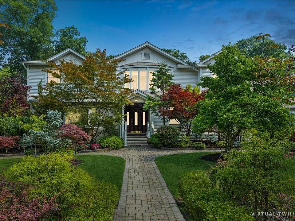 1st image of 6 Demarest Mill Court