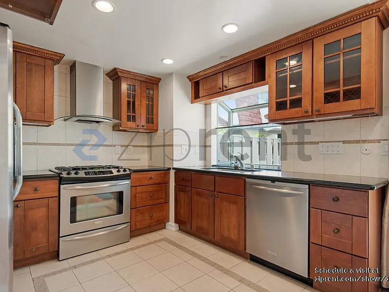 3169 Payne Ave #54 — Photo 8