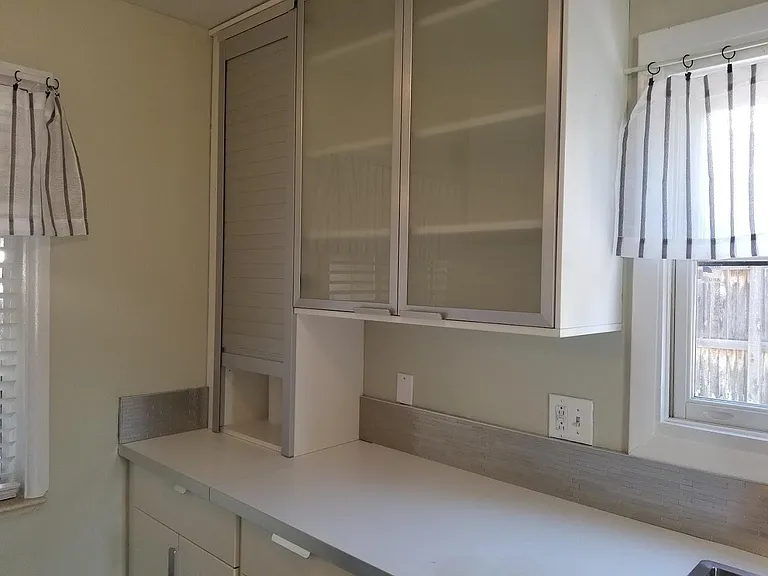 3412 S Elm St — Photo 9
