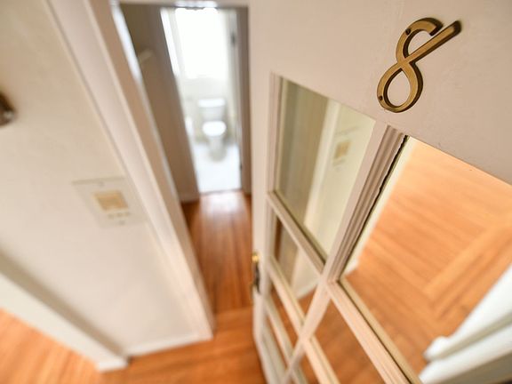 3rd image of 832 York St APT 8