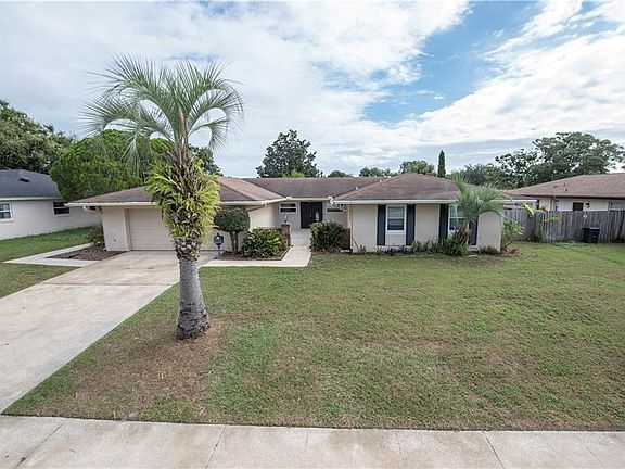 2nd image of 4695 Martinez Dr