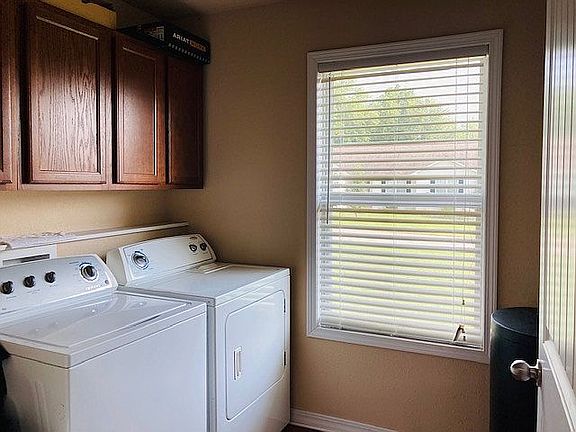 4th image of 12096 Hidden Meadow Ln