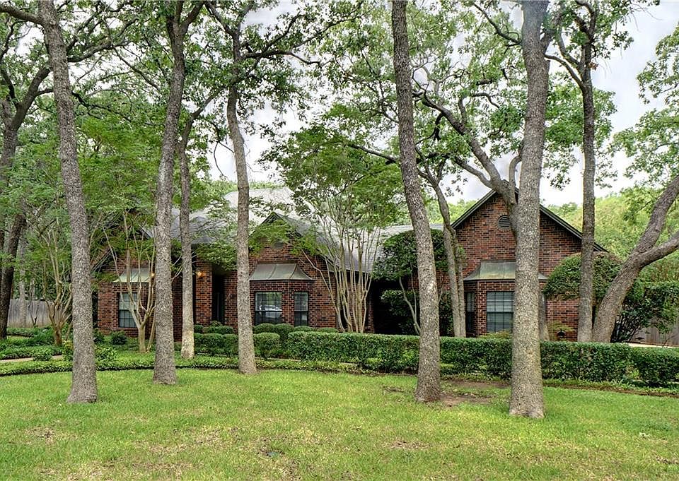 1st image of 6608 Emerald Dr
