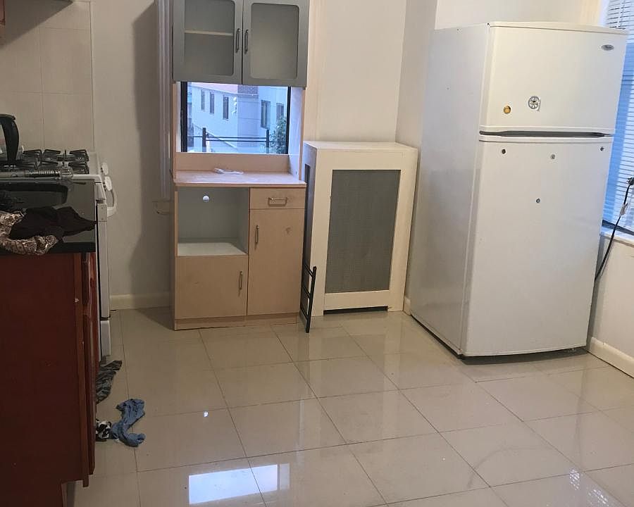 2nd image of 3312 107th St Fl 2