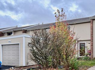 1086 Cascade Dr, Aurora, IL 60506