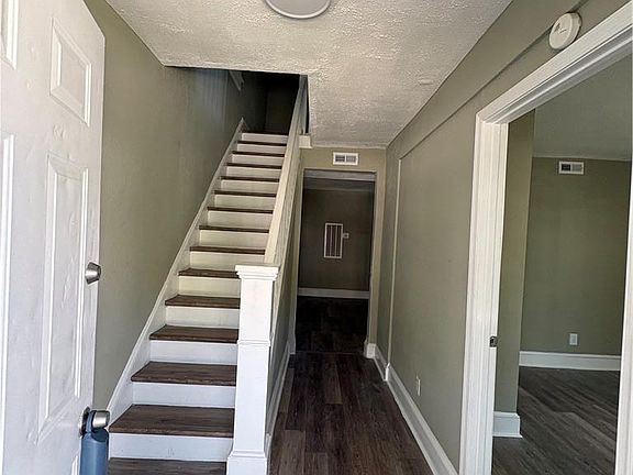 3rd image of 1218 27th St