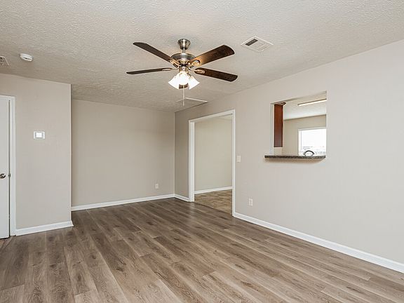 4th image of 602 Nixon Way