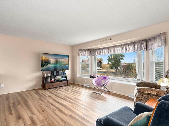 3rd image of 25545 Sandy Knoll Blvd