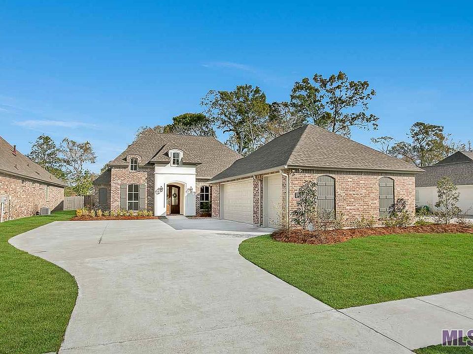 1st image of 37526 Cypress Hollow Ave