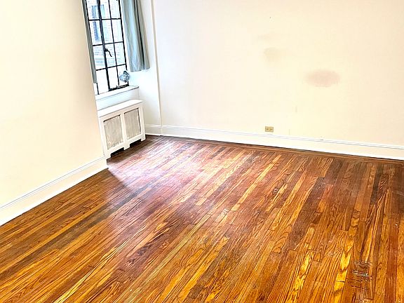 2nd image of 25 Tudor City Pl APT 217