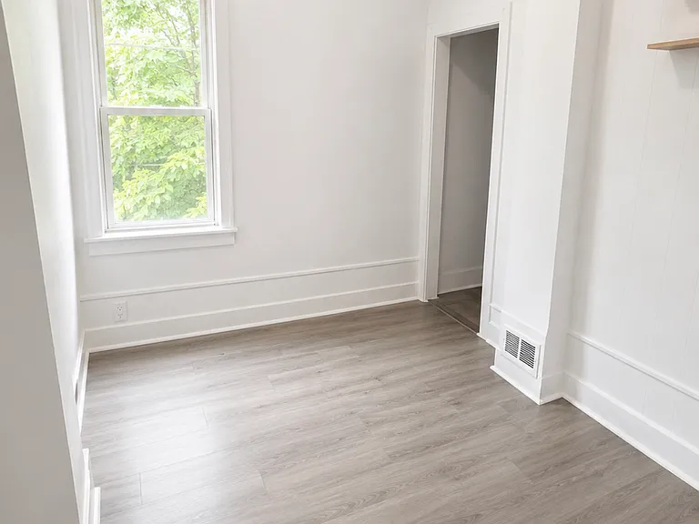 134 Thompson St #34 — Photo 4