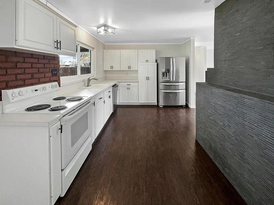 1st image of 7445 Summer Ave #1007