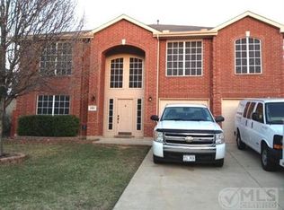 7017 Livingston Dr, Denton, TX 76210