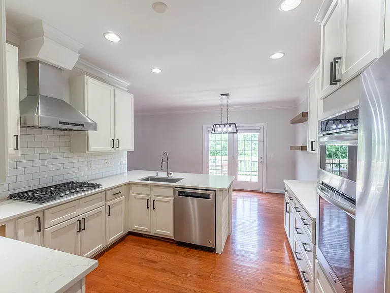 25 Forest Creek Dr — Photo 8