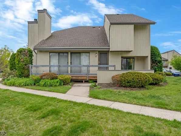 57 Woodhill St, Franklin Twp., NJ 08873