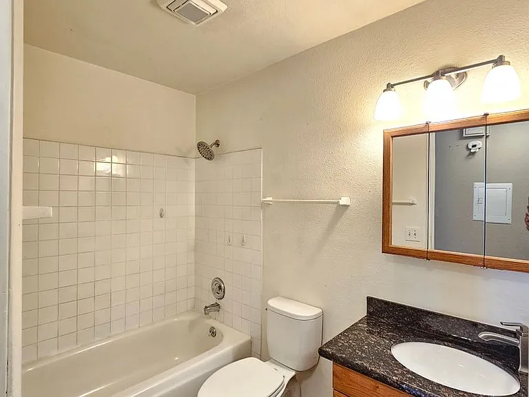 LaVista Citta — Photo 23