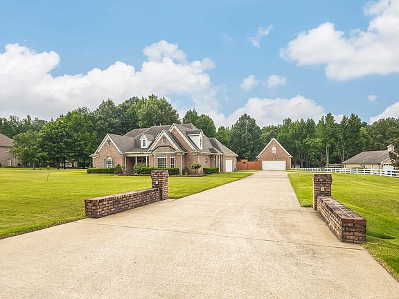 2nd image of 10465 Bentbrooke Dr