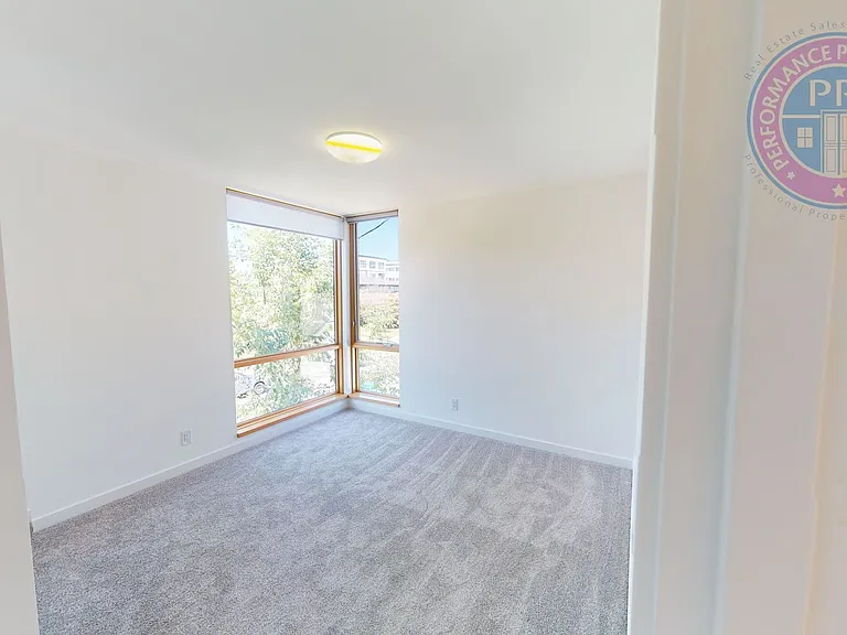 1010 SE 42nd Ave #&-4204 — Photo 16