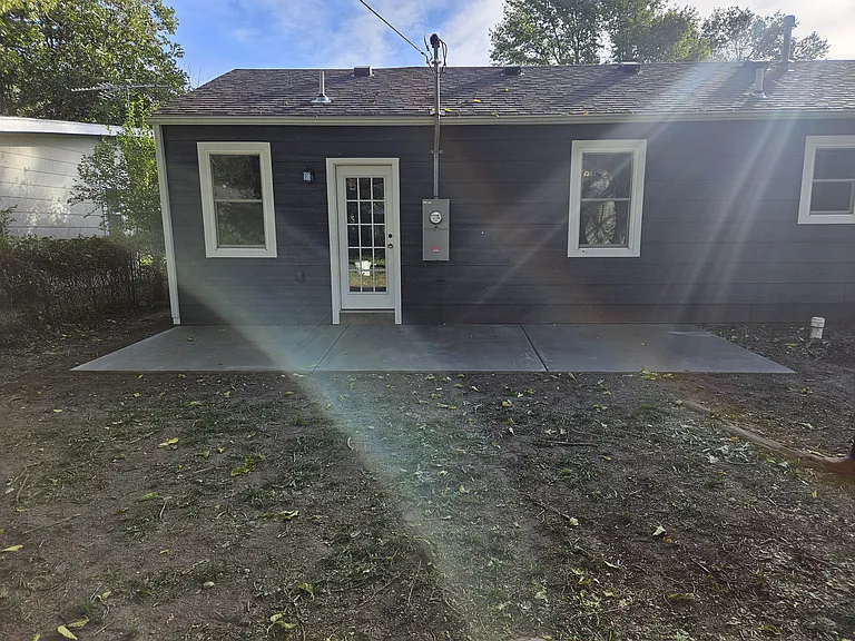 4515 S Cherry Ave — Photo 13
