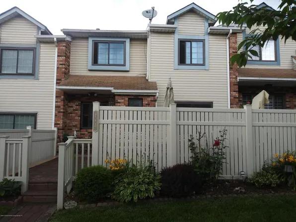 78A McDivitt Ave, Staten Island, NY 10314