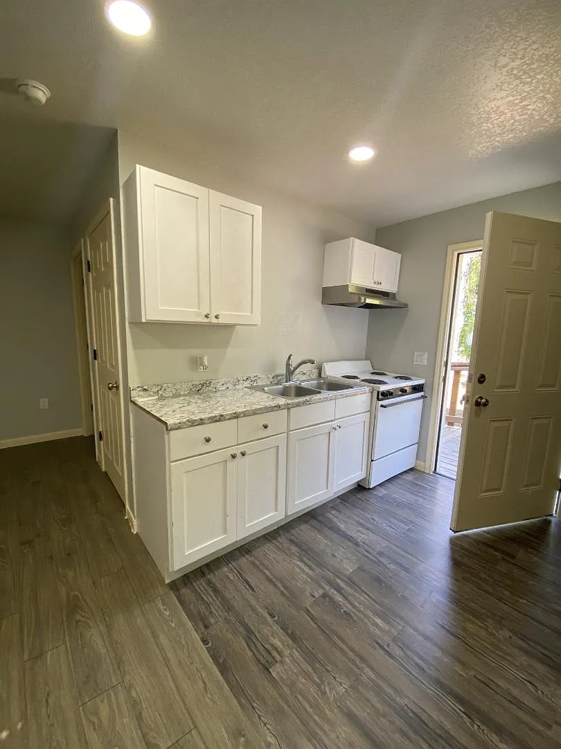 Property Photo - 863 Steves Ave #201
