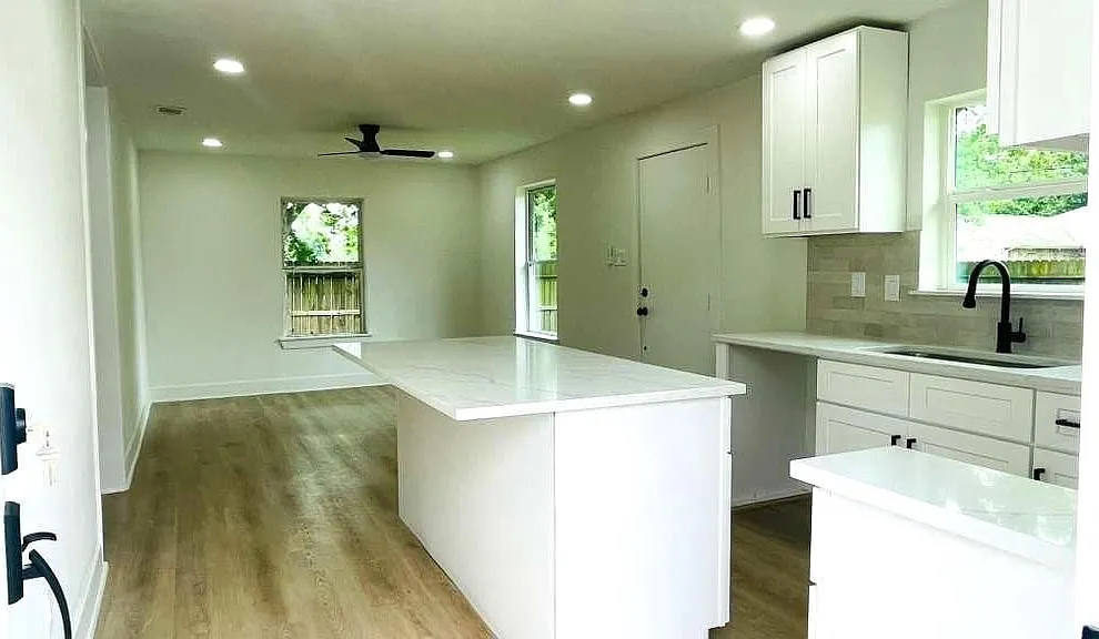 3 bed, 2.5 bath, 1500 sqft, $2,000 — Photo 3